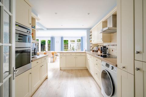4 bedroom end of terrace house for sale, Church Road, Chavey Down, SL5