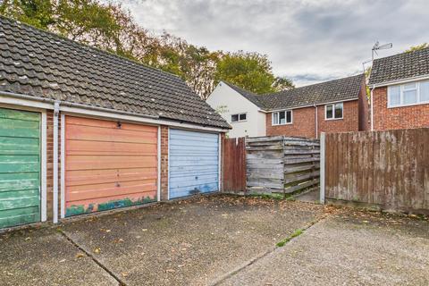 2 bedroom house for sale, Roach Vale, Colchester