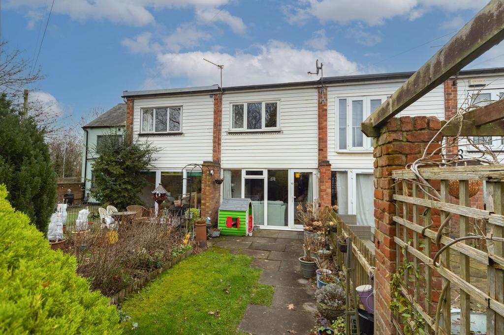Garden, garage and parking