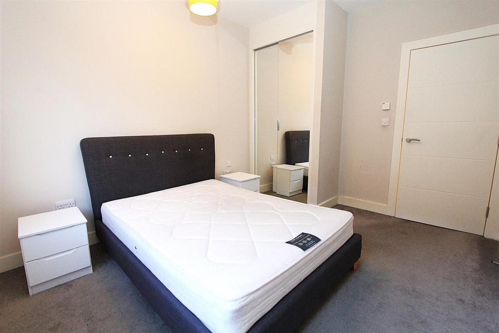 Bedroom 2 .JPG