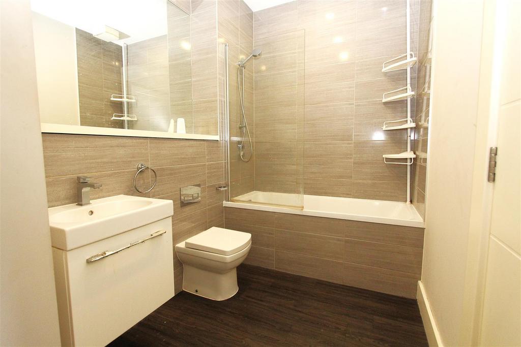 Bathroom.JPG