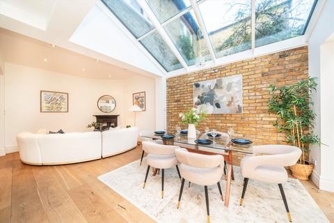 undefined, Waldemar Avenue, London W13