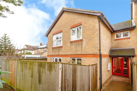 Ivybridge Close, Twickenham
