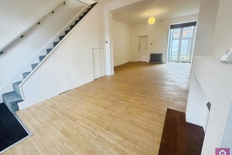 3 bedroom terraced house for sale, Fire Station Square, Salford, Greater Manchester, M5