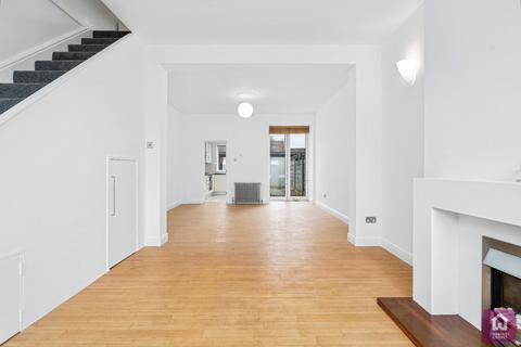 3 bedroom terraced house for sale, Fire Station Square, Salford, Greater Manchester, M5