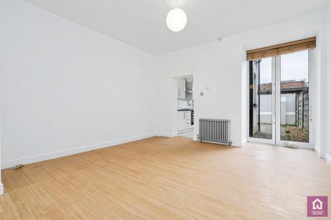 3 bedroom terraced house for sale, Fire Station Square, Salford, Greater Manchester, M5