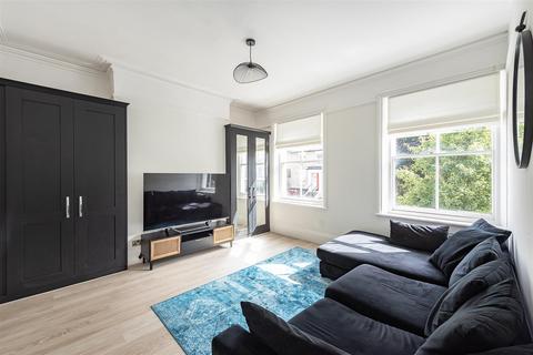 2 bedroom apartment for sale, Alma Road, St. Albans