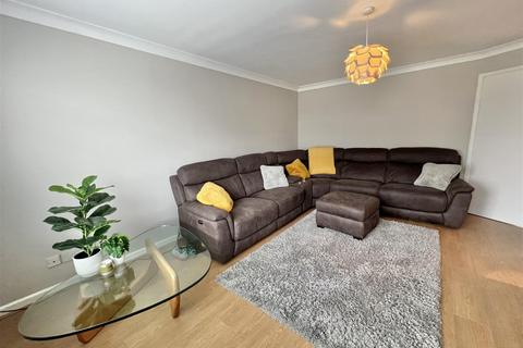 2 bedroom flat for sale, Rowan Court, Darlington