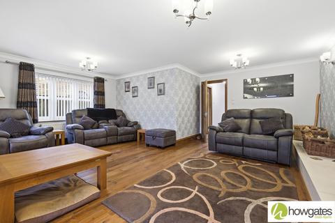 4 bedroom detached house for sale, Gordon Road, Horndon-On-The-Hill, SS17