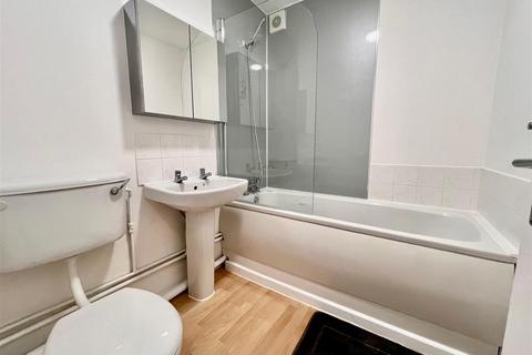 undefined, Waterville Drive, Vange, Basildon