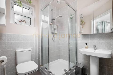 3 bedroom apartment for sale, Rosebery Place, Mill Hill, London