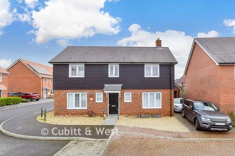 undefined, Everett Gardens, Eastergate PO20