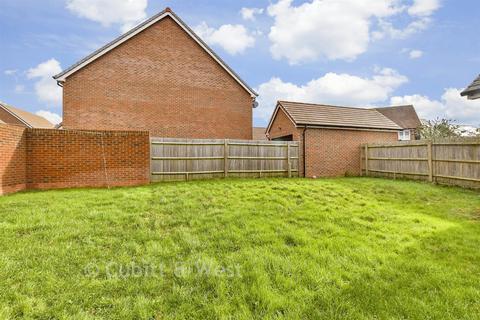 undefined, Everett Gardens, Eastergate PO20