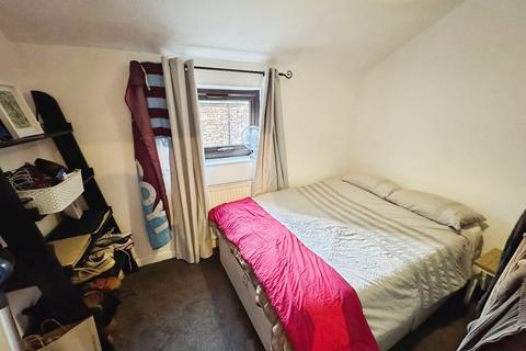 2 bedroom flat for sale, Circular Road, West Didsbury, Manchester, M20
