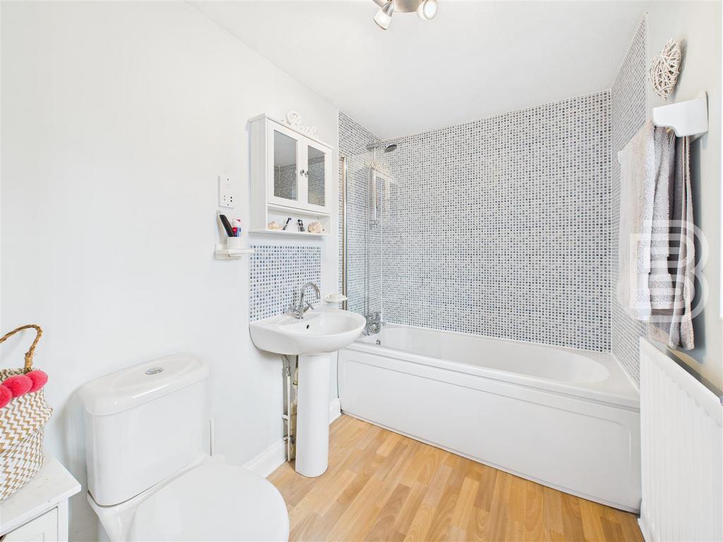 Bathroom.jpg