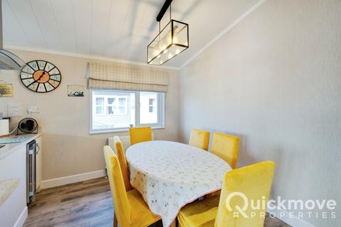2 bedroom park home for sale, Milford-On-Sea, Hampshire, SO41