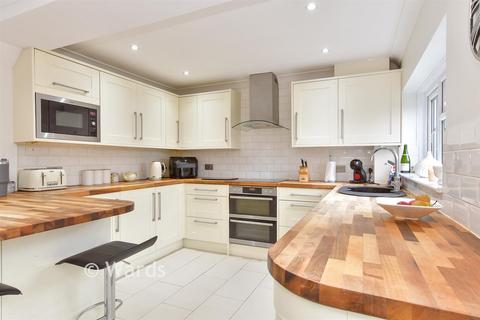 5 bedroom semi-detached house for sale, St. Botolph's Road, Northfleet, Gravesend, Kent