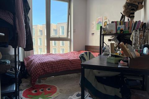 3 bedroom apartment for sale, Schooner Road, London E16