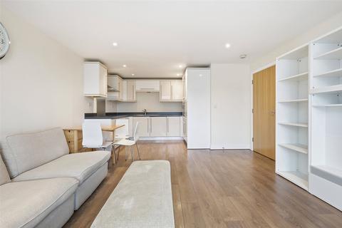 undefined, Basin Approach, London E16