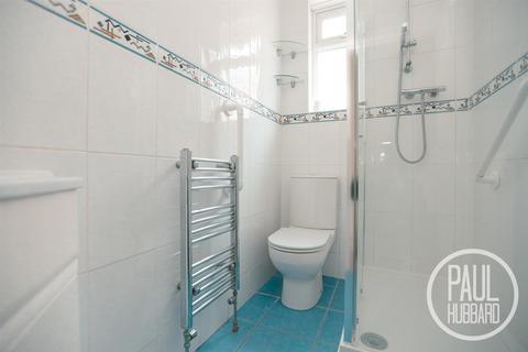 2 bedroom semi-detached bungalow for sale, Birds Lane, Lowestoft, NR33