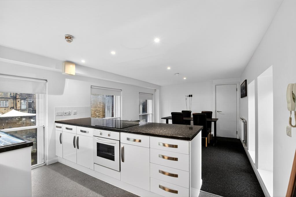Kitchen/Reception