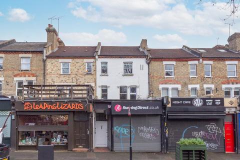 3 bedroom flat to rent, Archway Road, London, N6