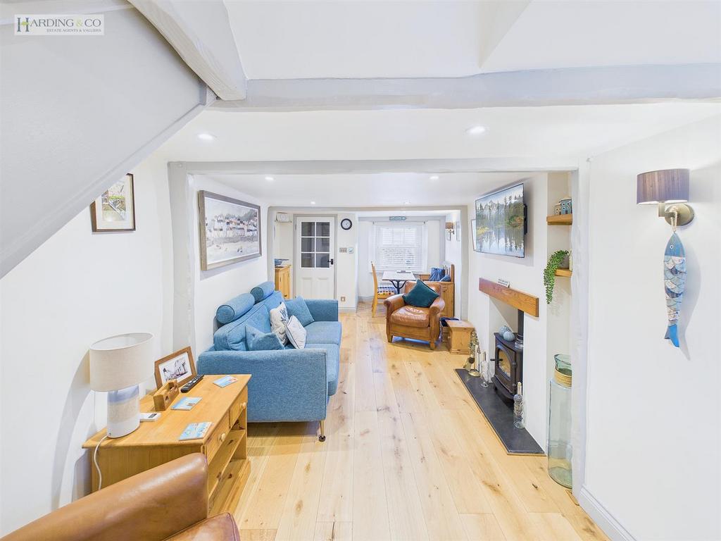 Living room .5.jpg