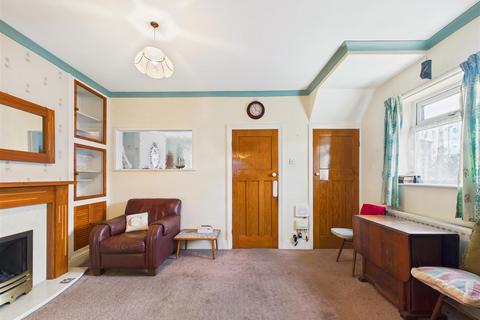 2 bedroom end of terrace house for sale, Seagran Avenue, Hessle