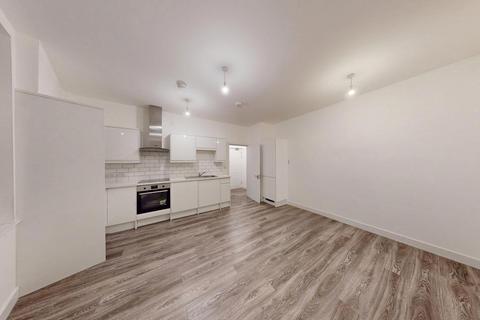 1 bedroom flat to rent, Church Street, Enfield, Greater London, EN2