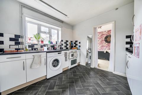 undefined, Maple Grove, Surrey GU1