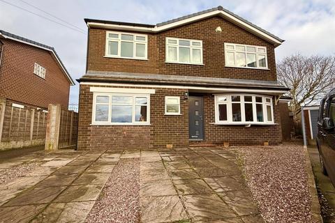 4 bedroom detached house for sale, Bodmin Avenue, Macclesfield