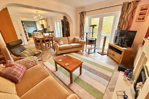 4 bedroom detached house for sale, Bodmin Avenue, Macclesfield