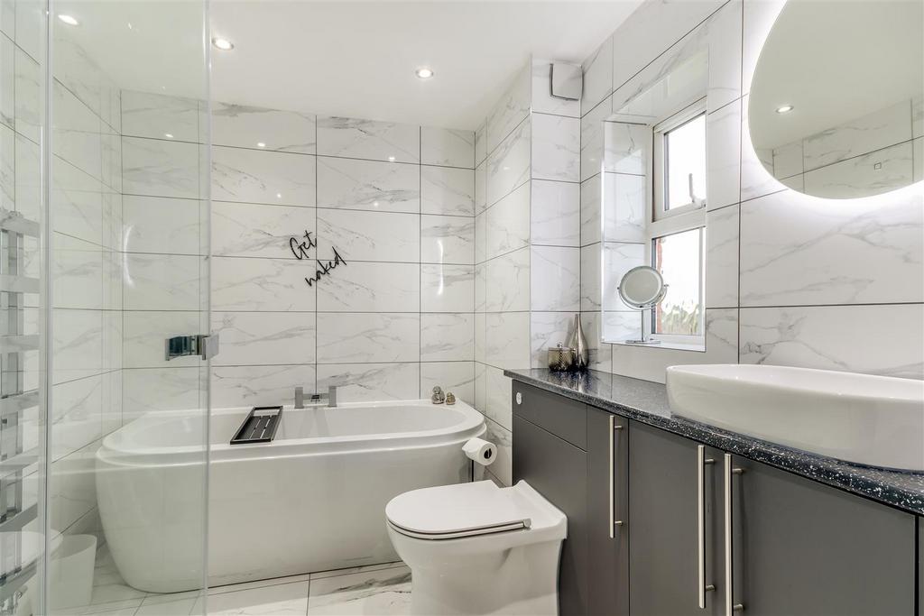 8677377-interior24.jpg