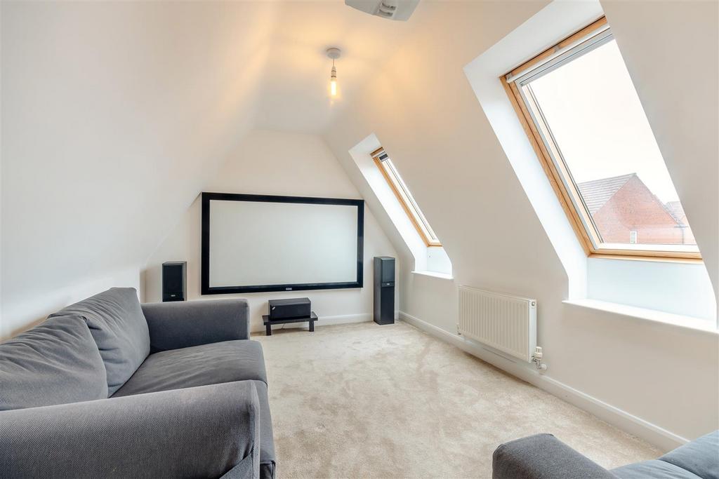8677377-interior36.jpg