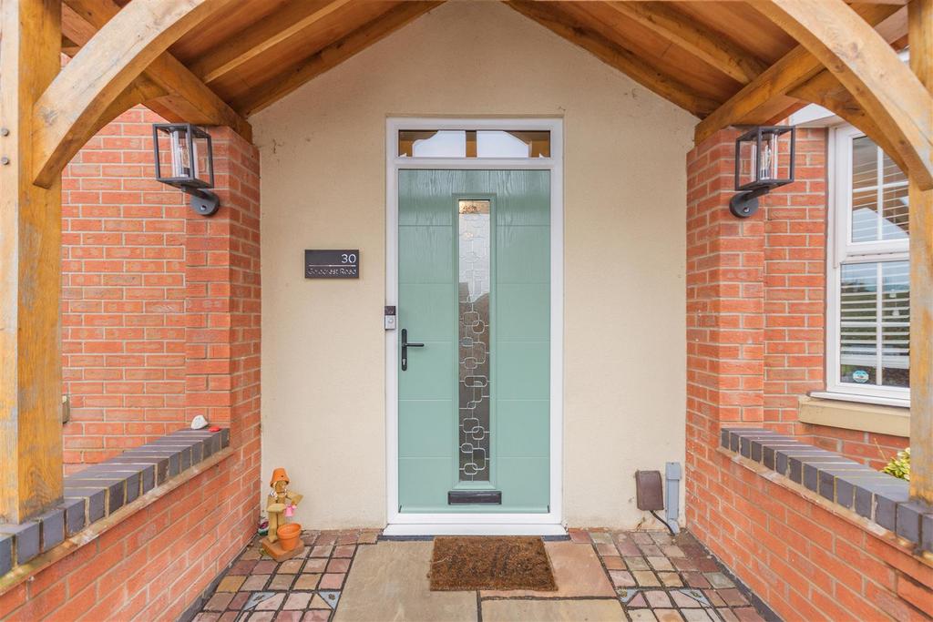8677377-exterior19.jpg
