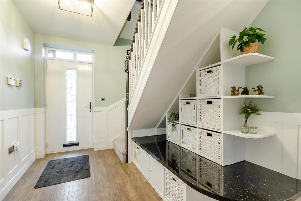 8677377-interior08.jpg