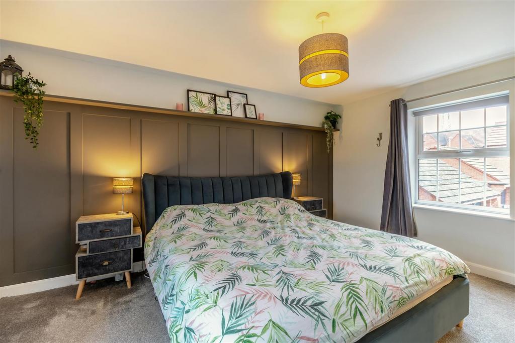8677377-interior21.jpg