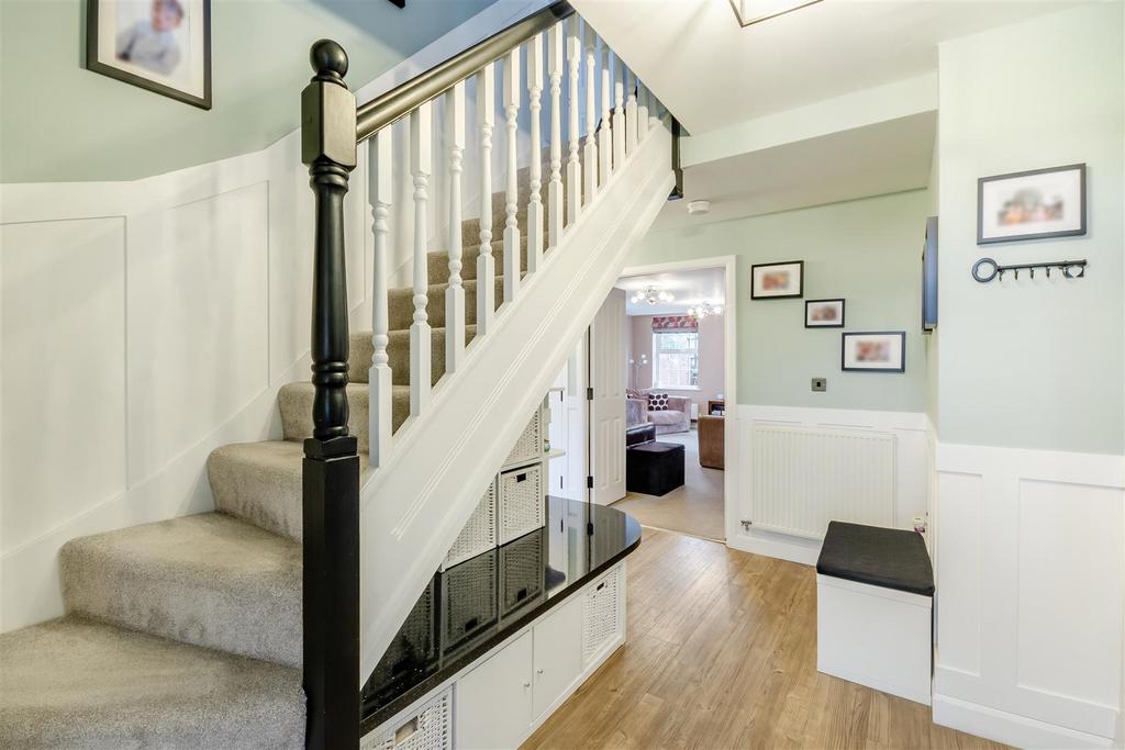 8677377-interior17.jpg