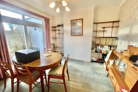 3 bedroom semi-detached house for sale, Hill Crest, Potters Bar EN6