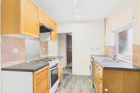 2 bedroom flat for sale, Rayleigh Grove, Gateshead, NE8