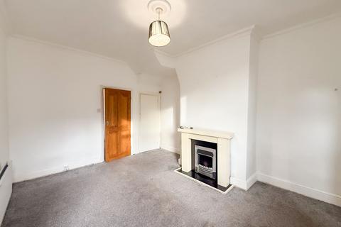 2 bedroom flat for sale, Rayleigh Grove, Gateshead, NE8