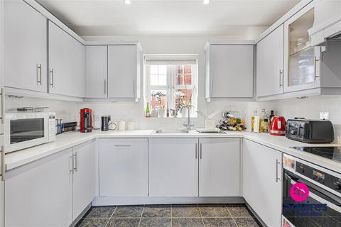 2 bedroom flat for sale, Langstone Way, London