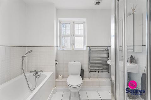 2 bedroom flat for sale, Langstone Way, London