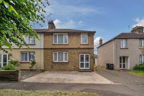3 bedroom end of terrace house to rent, Moore Road Swanscombe DA10