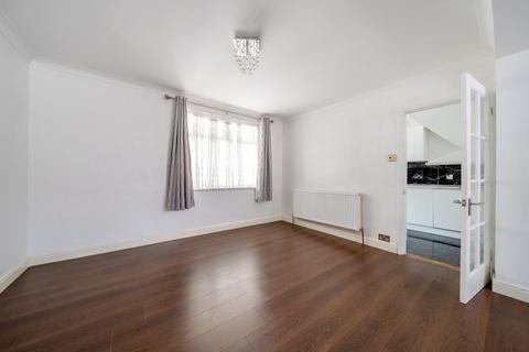 3 bedroom end of terrace house to rent, Moore Road Swanscombe DA10