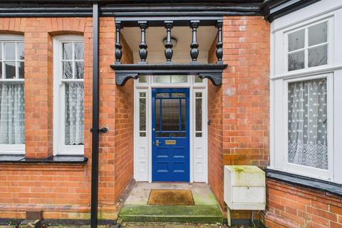 5 bedroom semi-detached house for sale, Clarendon Park Road, Clarendon Park, Leicester