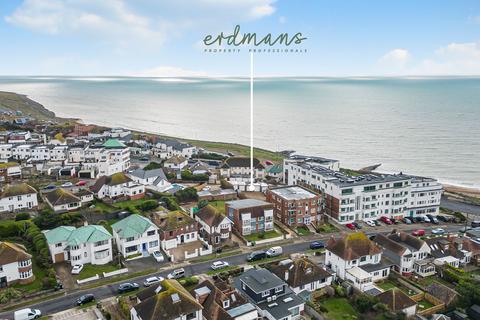 1 bedroom ground floor flat for sale, Chichester Drive East, Saltdean, BN2