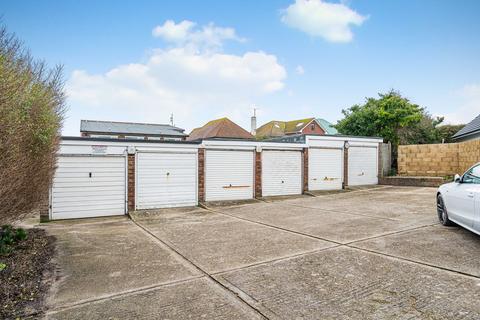 1 bedroom ground floor flat for sale, Chichester Drive East, Saltdean, BN2