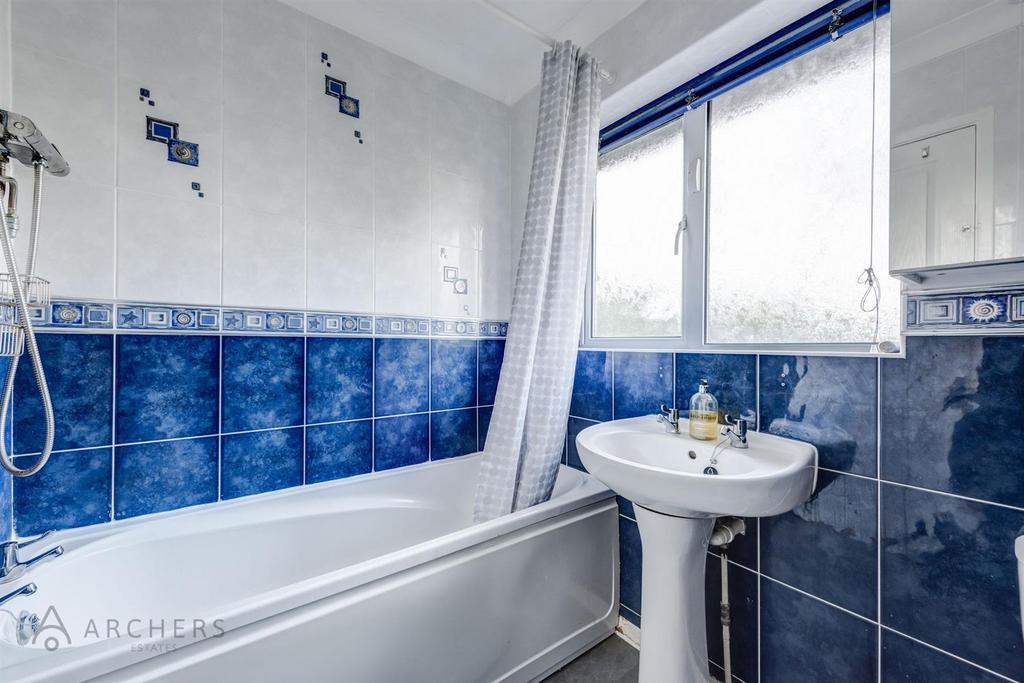 19 Hallgate Road(Interior)-14.jpg