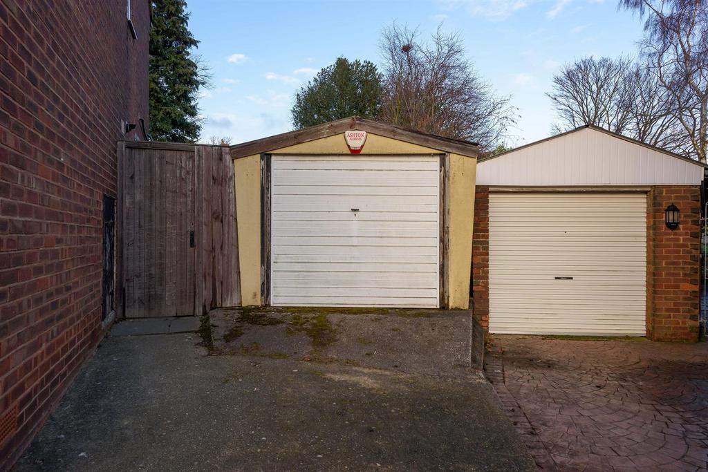 19 Hallgate Road(Exterior)-7.jpg